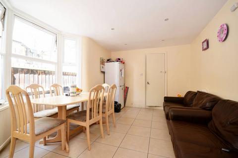 3 bedroom house for sale, Lincoln Road E7, Forest Gate, London, E7