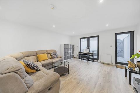 2 bedroom flat for sale, Church Street, Central Croydon, Croydon, CR0