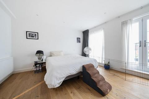 4 bedroom terraced house for sale, Oakview Gardens, East Finchley