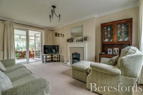 16 Daphne Close, Great Notley, Braintree, CM77 7YZ