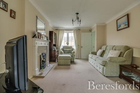 16 Daphne Close, Great Notley, Braintree, CM77 7YZ