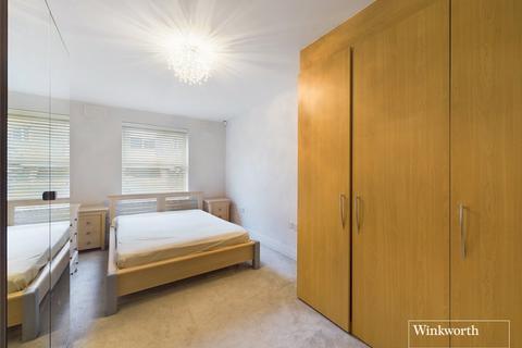 2 bedroom apartment to rent, Wilshaw Close, Hendon NW4