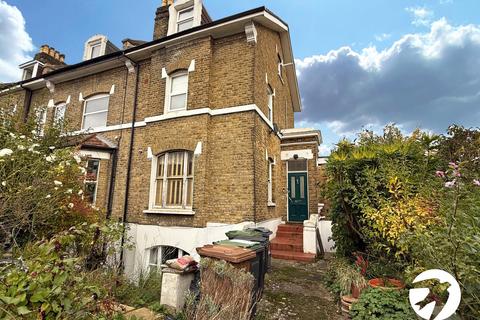 1 bedroom flat for sale, Wisteria Road, London, SE13