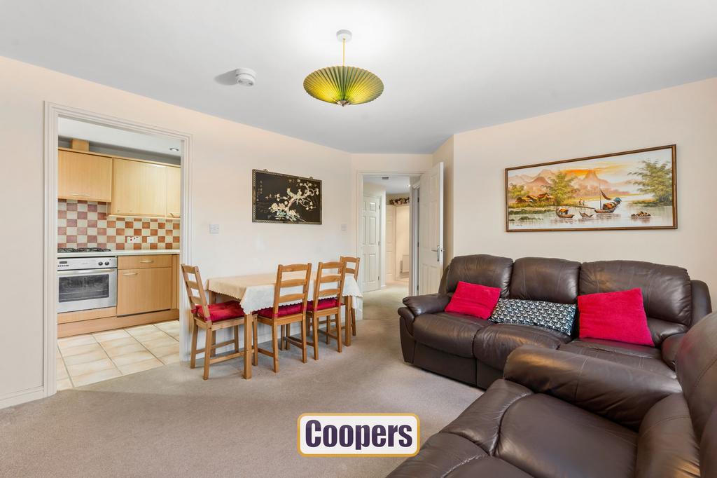 Lounge/Dining Room