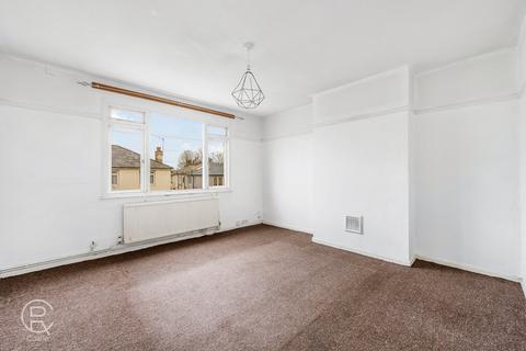 2 bedroom maisonette for sale, Willow Road, London, W5