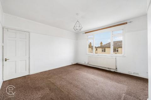 2 bedroom maisonette for sale, Willow Road, London, W5