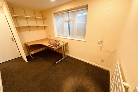 Office to rent, Dukes Mews, London N10