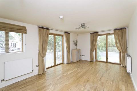 2 bedroom apartment to rent, Surman Street, Worcester