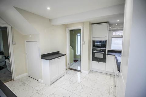 2 bedroom terraced house for sale, Weston Super Mare*NEW KITCHEN 2023*NEW BOILER*NO ONWARD CHAIN*60FT GARDEN*CONSERVATORY*