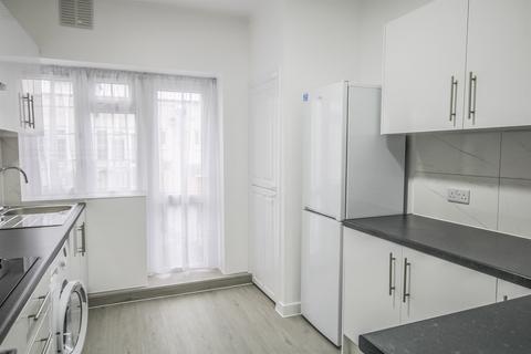 2 bedroom flat to rent, Burnham Court, Brent Street, Hendon, NW4