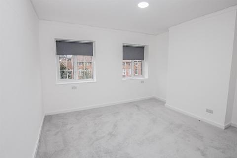 2 bedroom flat to rent, Burnham Court, Brent Street, Hendon, NW4