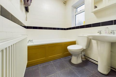 2 Alpine Crescent, Carlton, Nottingham, NG4 3RX