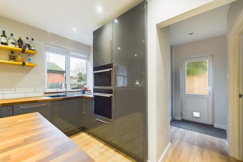 2 Alpine Crescent, Carlton, Nottingham, NG4 3RX