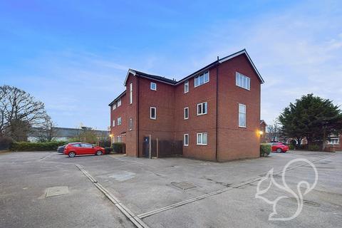 2 bedroom flat to rent, Viceroy Close, Colchester