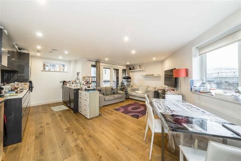 2 bedroom flat for sale, Maltby Street, London SE1