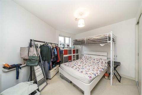 2 bedroom flat for sale, Maltby Street, London SE1