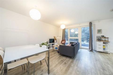 2 bedroom flat for sale, Bailey Street, London SE8