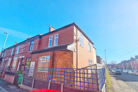 4 bedroom end of terrace house for sale, Hornbeam Road, Manchester