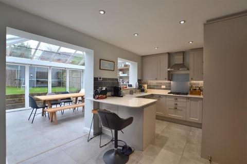 4 bedroom detached house for sale, Le Borowe, Church Crookham GU52