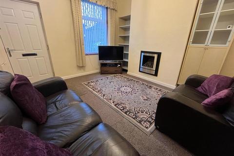 2 bedroom terraced house for sale, Kings Road, Ashton-Under-Lyne OL6