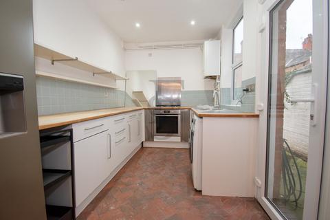 2 bedroom terraced house to rent, Harrow Road, Leicester