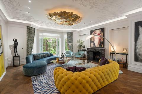 4 bedroom apartment for sale, Cadogan Place, London SW1X