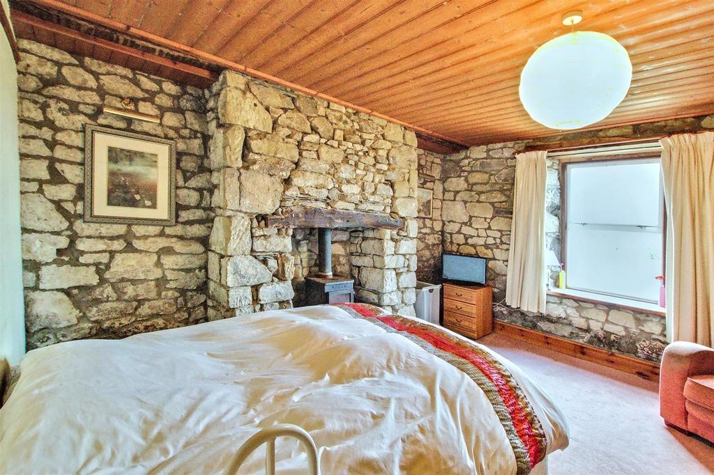 Living Room (currently used as a bedroom)