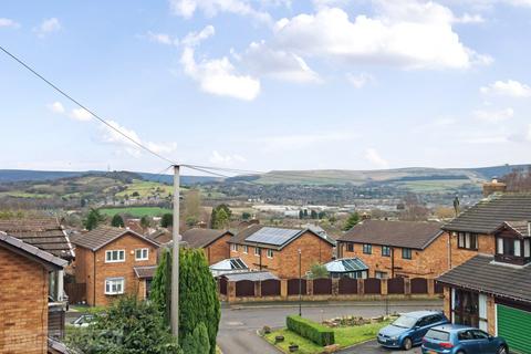 3 bedroom detached house for sale, Fresh Court, Glossop, Derbyshire, SK13