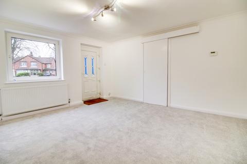 2 bedroom flat for sale, Stanhope Drive, Horsforth, Leeds, West Yorkshire, LS18