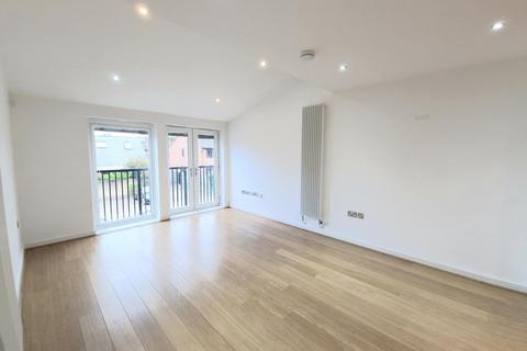 2 bedroom apartment to rent, Station Road, Beaconsfield, HP9