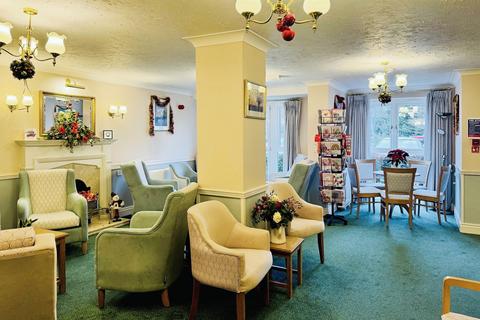 1 bedroom apartment for sale, Swan Court, Banbury Rd, Stratford-upon-Avon, CV37