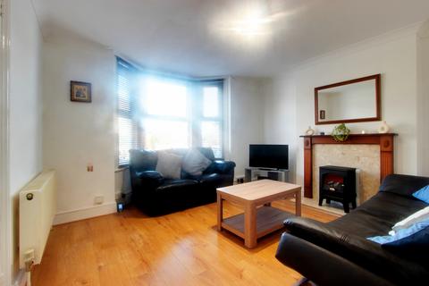 1 bedroom flat for sale, Bushey Mill Lane, Watford WD24