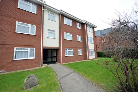 2 bedroom apartment for sale, Dunyeats Road, Broadstone BH18