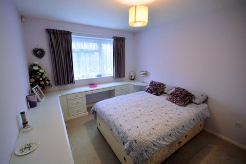 2 bedroom apartment for sale, Dunyeats Road, Broadstone BH18