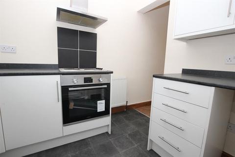 2 bedroom terraced house to rent, Norris Street, Darwen, BB3 3DR