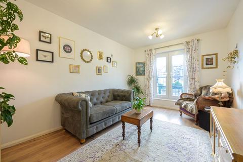 2 bedroom coach house for sale, Swan Court, Ross-on-Wye