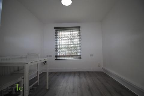 1 bedroom flat to rent, Evington Road, Off London Road, Leicester