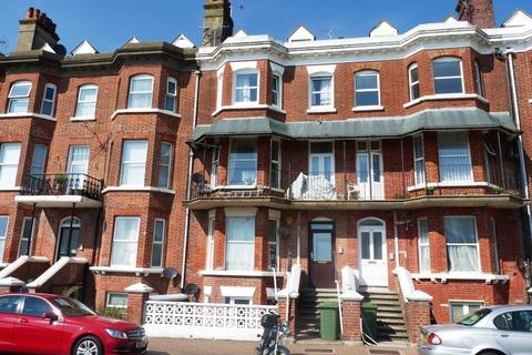 1 bedroom apartment to rent, South Terrace, Littlehampton BN17