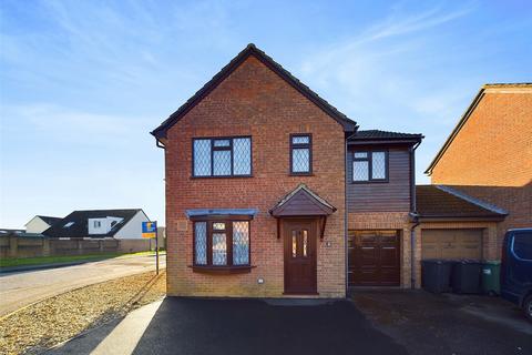 4 bedroom link detached house for sale, Alders Green, Gloucester, Gloucestershire, GL2