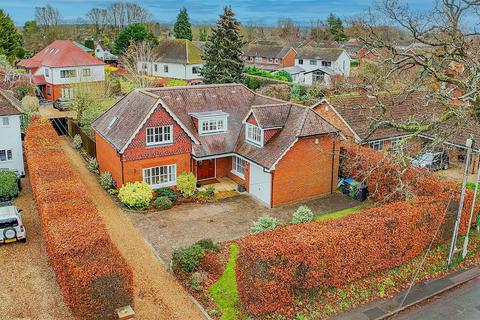 5 bedroom detached house for sale, Maple Lodge, Bedmond Road, Hemel Hempstead, HP3