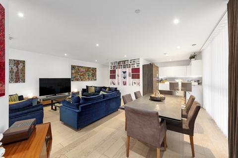 3 bedroom apartment for sale, River Gardens Walk London SE10