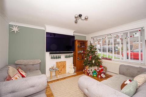 3 bedroom semi-detached house for sale, Abbotsfield Close, Hastings