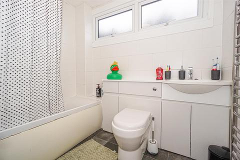 28 Abbotsfield Close, Hastings, TN34 2DT