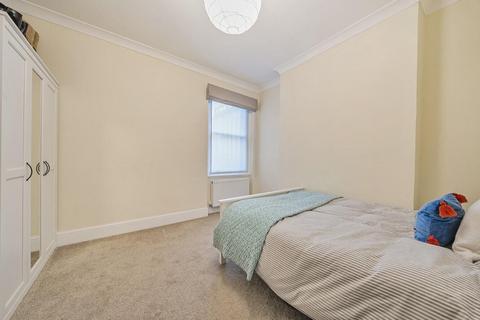 2 bedroom flat for sale, Vera Road, Fulham