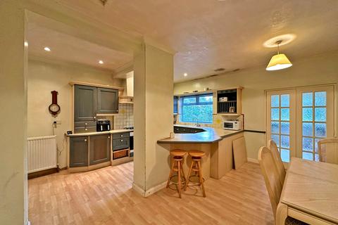 30 Ounsdale Road, Wombourne, Wolverhampton, WV5 9JF