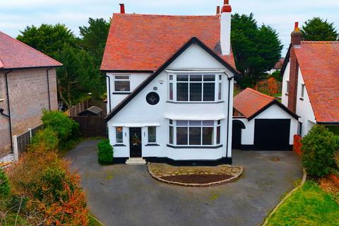 4 bedroom detached house for sale, Cromer Road, Southport PR8