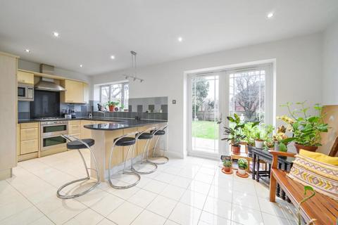 4 bedroom detached house for sale, Cockfosters,  Barnet,  EN4