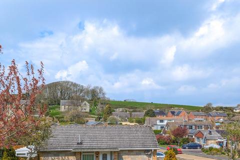 2 bedroom bungalow for sale, Greenlydd Close, Niton