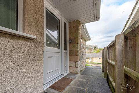 2 bedroom bungalow for sale, Greenlydd Close, Niton