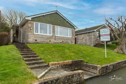 2 bedroom bungalow for sale, Greenlydd Close, Niton